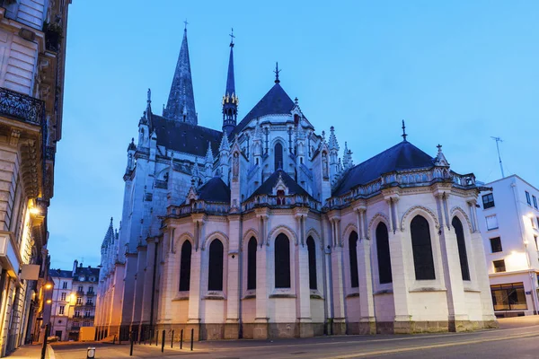 Eglise dans la vieille ville de Nantes — Photo