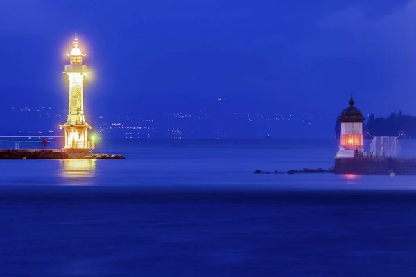 Geneva Lighthouses at night — Stock Photo, Image