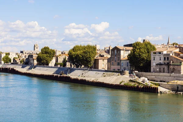 Arles panorama od řeky — Stock fotografie