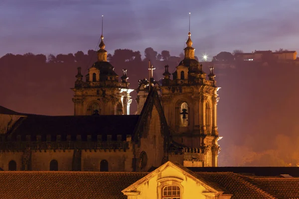 Mosteiro de Alcobaca ao pôr-do-sol — Fotografia de Stock