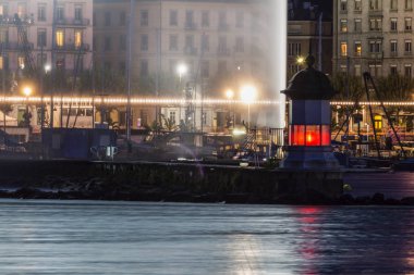 Geneva deniz feneri gece