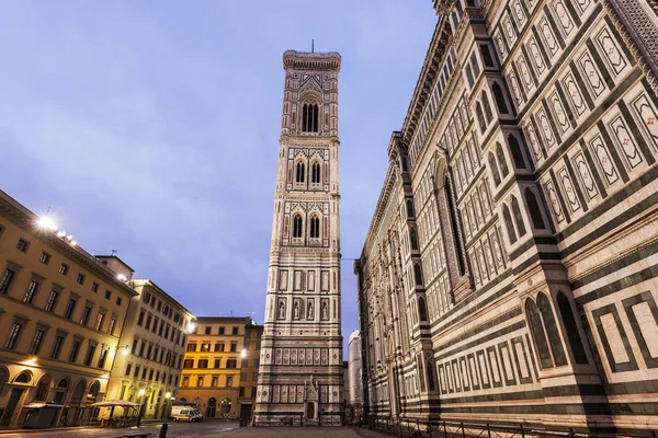 Torre de sino de Santa Maria del Fiore em Florença — Fotografia de Stock