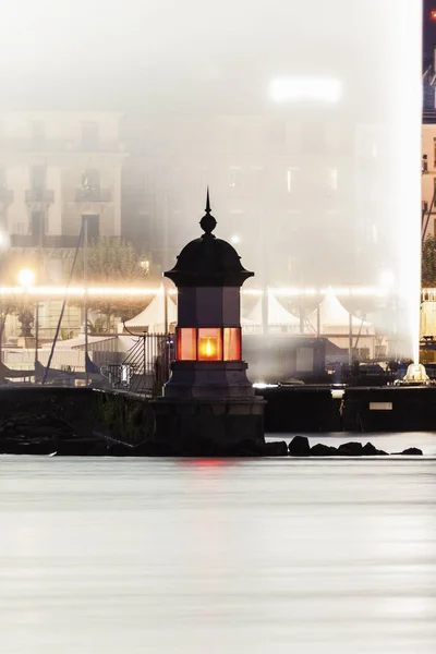 Faro de Ginebra por la noche — Foto de Stock