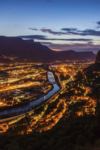 Grenoble architecture along Isere River — Stock Photo, Image