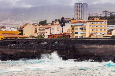 Puerto de la Cruz panorama