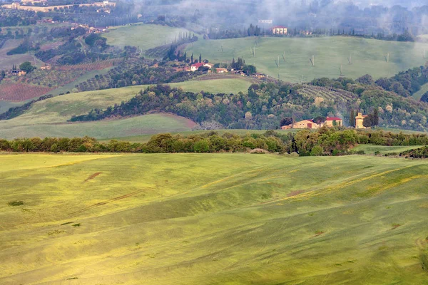 Tuscany táj látott tavasz — Stock Fotó