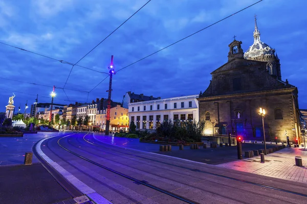 Saint-Pierre les Minimes Church on Place de Jaude in Clermont-Fe — Stock Photo, Image