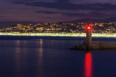Güzel deniz feneri ve gece
