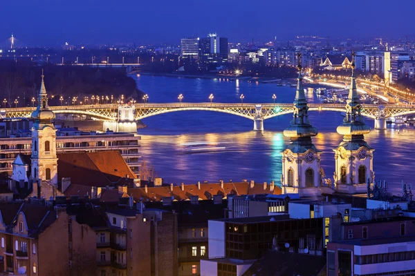 Ponte Margherita con chiesa di Sant'Anna — Foto Stock