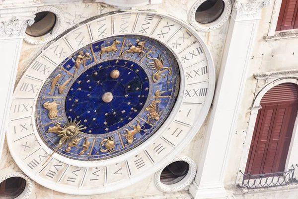 圣马克时钟-在威尼斯圣马克广场 — 图库照片