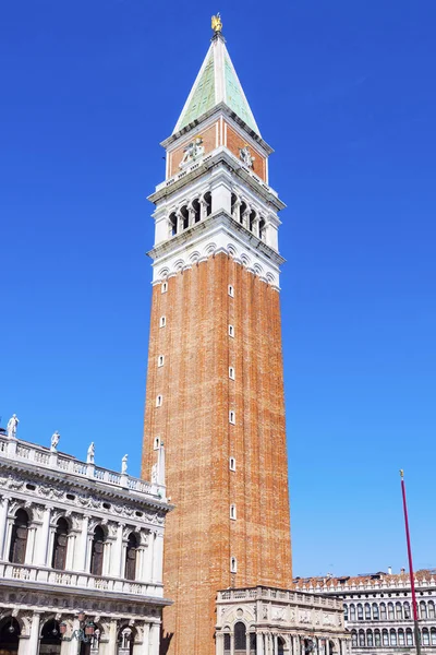 Markusplatsen - Piazza San Marco i Venedig — Stockfoto