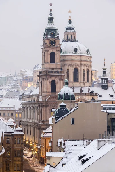 Iglesia de San Nicolás en Prague —  Fotos de Stock
