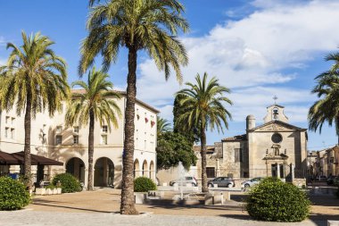 Aigues-Mortes mimarisi