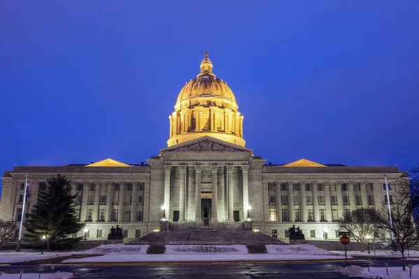 Jefferson City, Missouri - ingången till State Capitol Building — Stockfoto