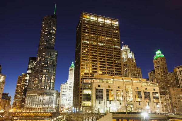 Arquitectura de Chicago a lo largo del río —  Fotos de Stock