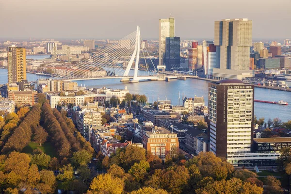 Luchtfoto panorama van Rotterdam — Stockfoto