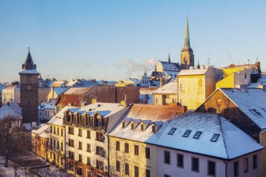 St Bartholomew Katedrali ve Pilsen eski su kulesi