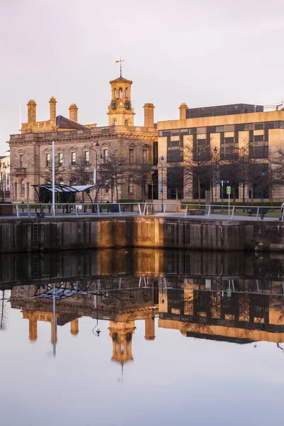 Belfast architecture at sunrise — Stock Photo, Image