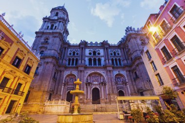 Malaga Katedrali, gece 