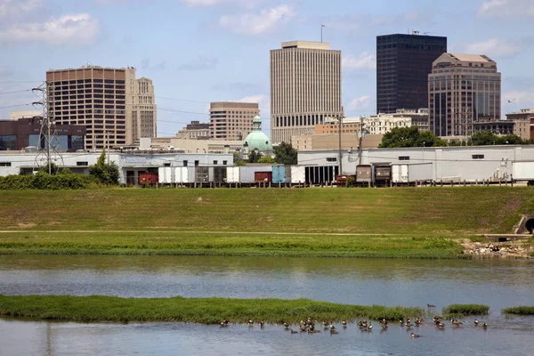 Summer skyline of Dayton, Ohio — Stock Photo, Image