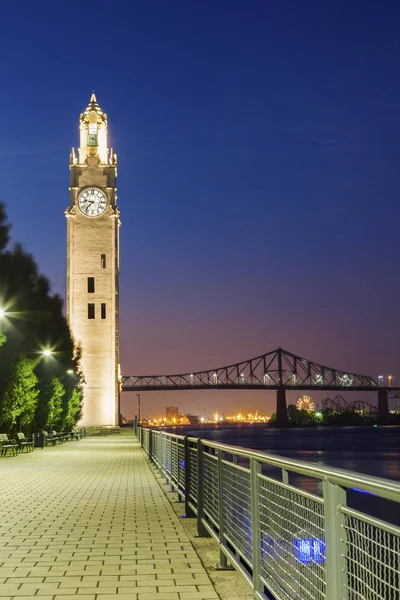 Montrealer Uhrenturm — Stockfoto