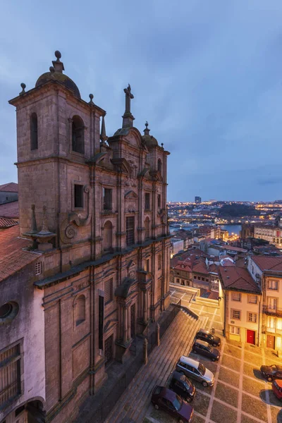 Igreja de São Lourenco no Porto ao nascer do sol — Fotografia de Stock