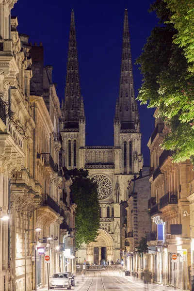 Catedral de Santo Andre na Place Pey-Berland em Bordéus — Fotografia de Stock