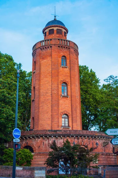Stara wieża ciśnień w Tuluzie — Zdjęcie stockowe