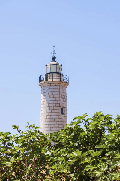 Calaburras deniz feneri ve mavi gökyüzü — Stok fotoğraf