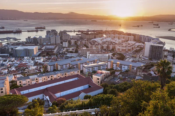 Panorama över Gibraltar vid solnedgången — Stockfoto