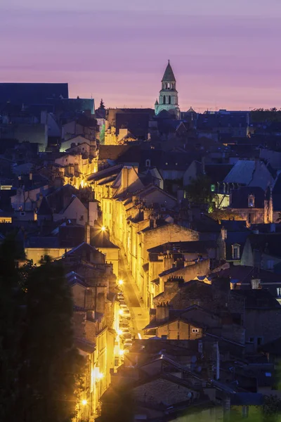 Panorama de Poitiers al atardecer con Notre-Dame la Grande — Foto de Stock