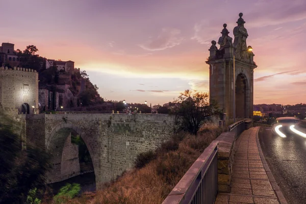 Puente de Alcántara en Toledo —  Fotos de Stock