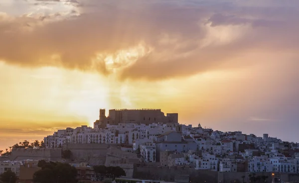 Panorama de Peniscola au lever du soleil — Photo