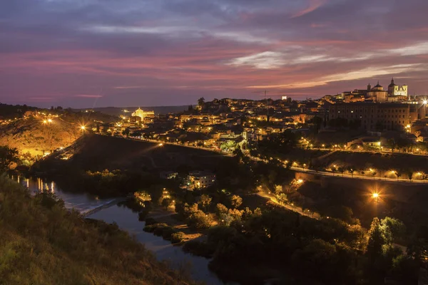 Panorama de Toledo al atardecer — Foto de Stock