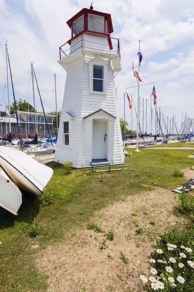 Farol de Oakville pelo Lago Ontário — Fotografia de Stock