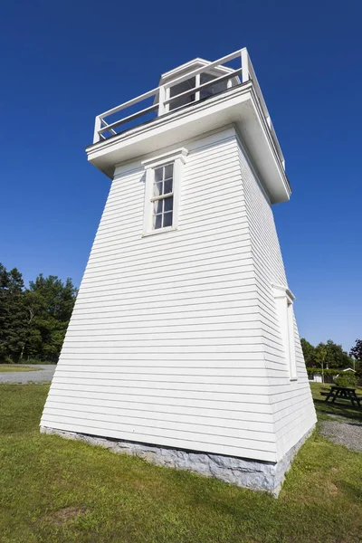 Walton Harbour Lighthouse — Zdjęcie stockowe