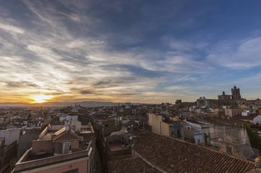 Gün batımında Tarragona mimarisi