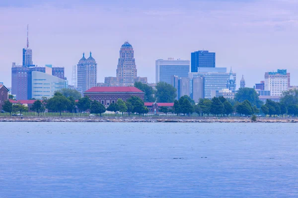 Buffalo Niagara nehrin karşısındaki Panoraması — Stok fotoğraf