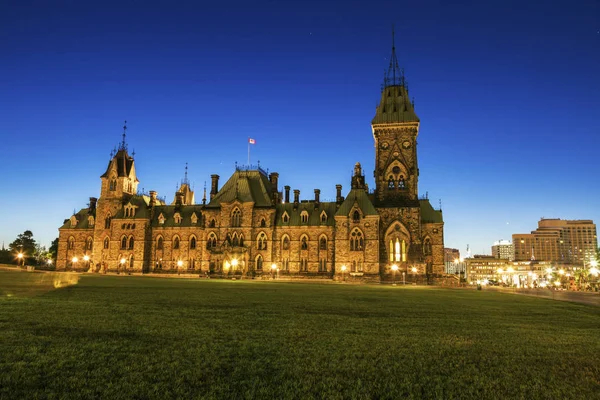 Bloco Leste do Parlamento Canadense Edifício em Ottawa — Fotografia de Stock