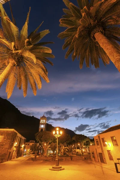 Santa Ana Kirche in Garachico bei Sonnenuntergang — Stockfoto