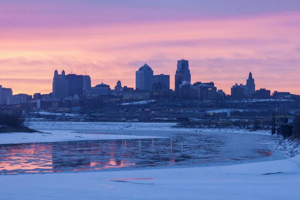Kansas City panorama all'alba — Foto Stock