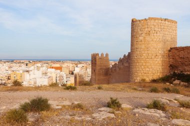 Almeria eski duvarlarda 