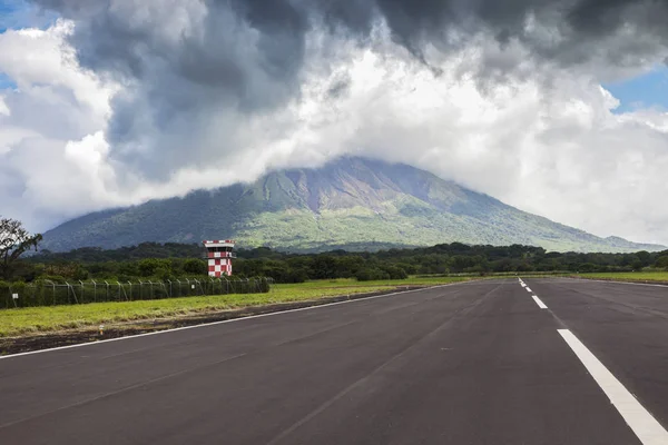 Letiště Ostrov Ometepe Sopka Ostrov Ometepe Nikaragua — Stock fotografie