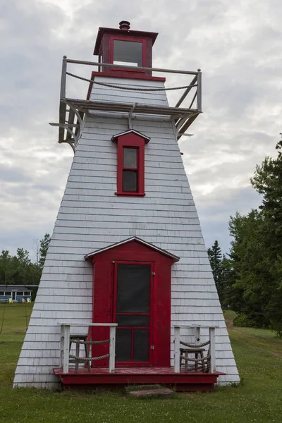 プリンスエド ワード島のカーディガン川灯台 カナダ プリンスエド ワード島 — ストック写真