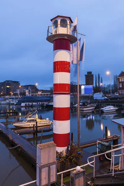 Leuchtturm in Hasselt bei Nacht — Stockfoto