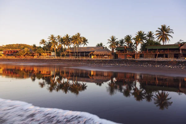 El Tunco-stranden i Salvador — Stockfoto