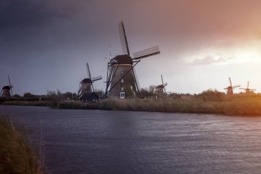 Kinderdijk 'te yel değirmenleri