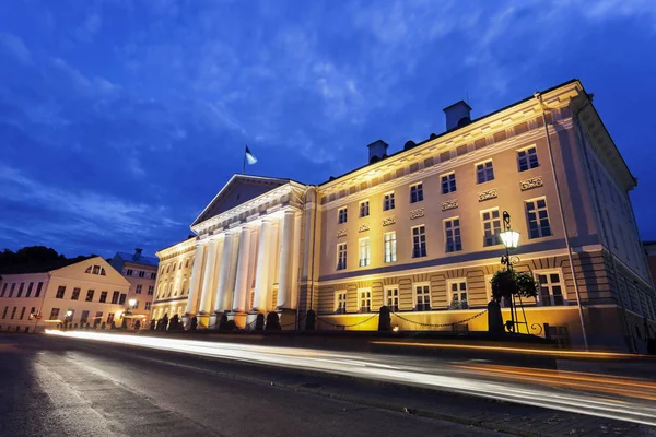 Тартуський університет вночі — стокове фото