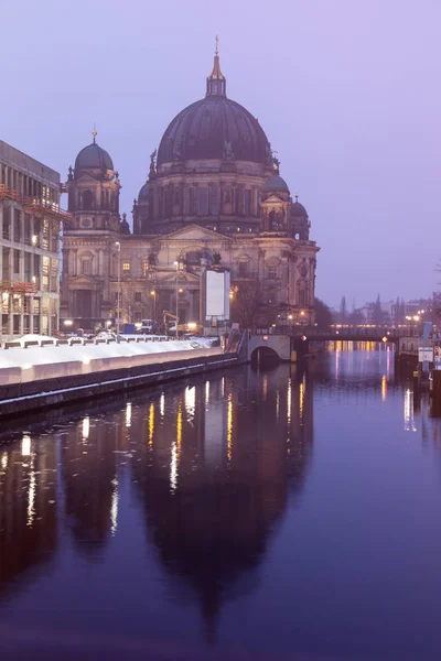 Catedral de Berlín al amanecer — Foto de Stock