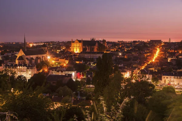 Panorama of Poitiers at sunset — Stock Photo, Image